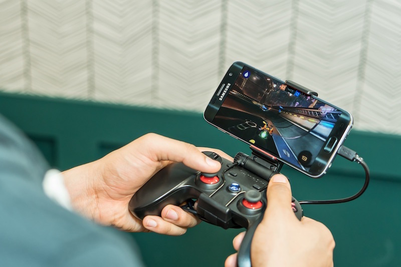 Playing Rocket League on Mobile